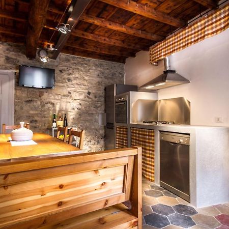 Vecchio Borgo Villa Torno Luaran gambar