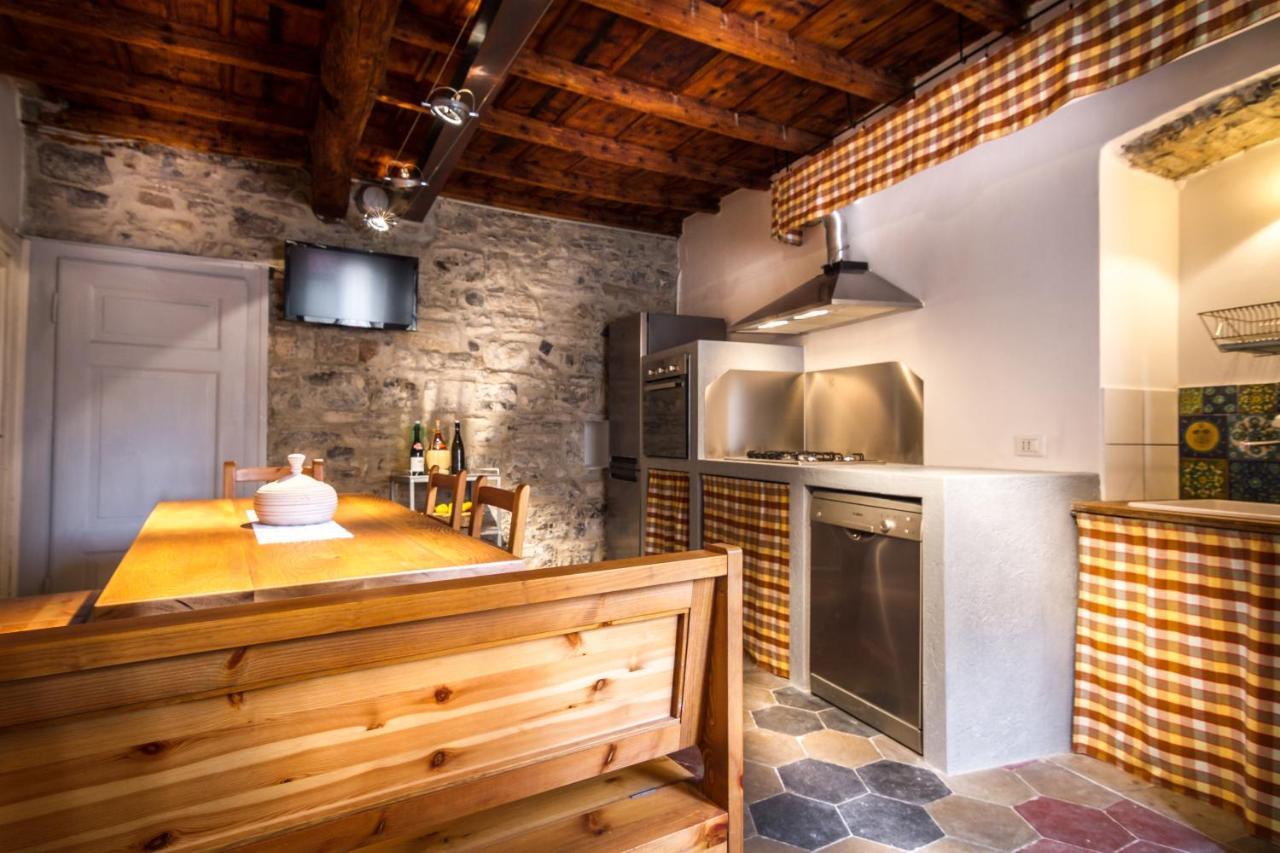 Vecchio Borgo Villa Torno Luaran gambar