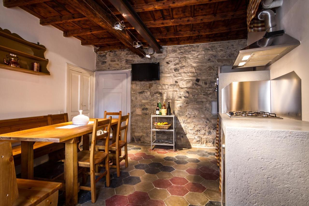 Vecchio Borgo Villa Torno Luaran gambar